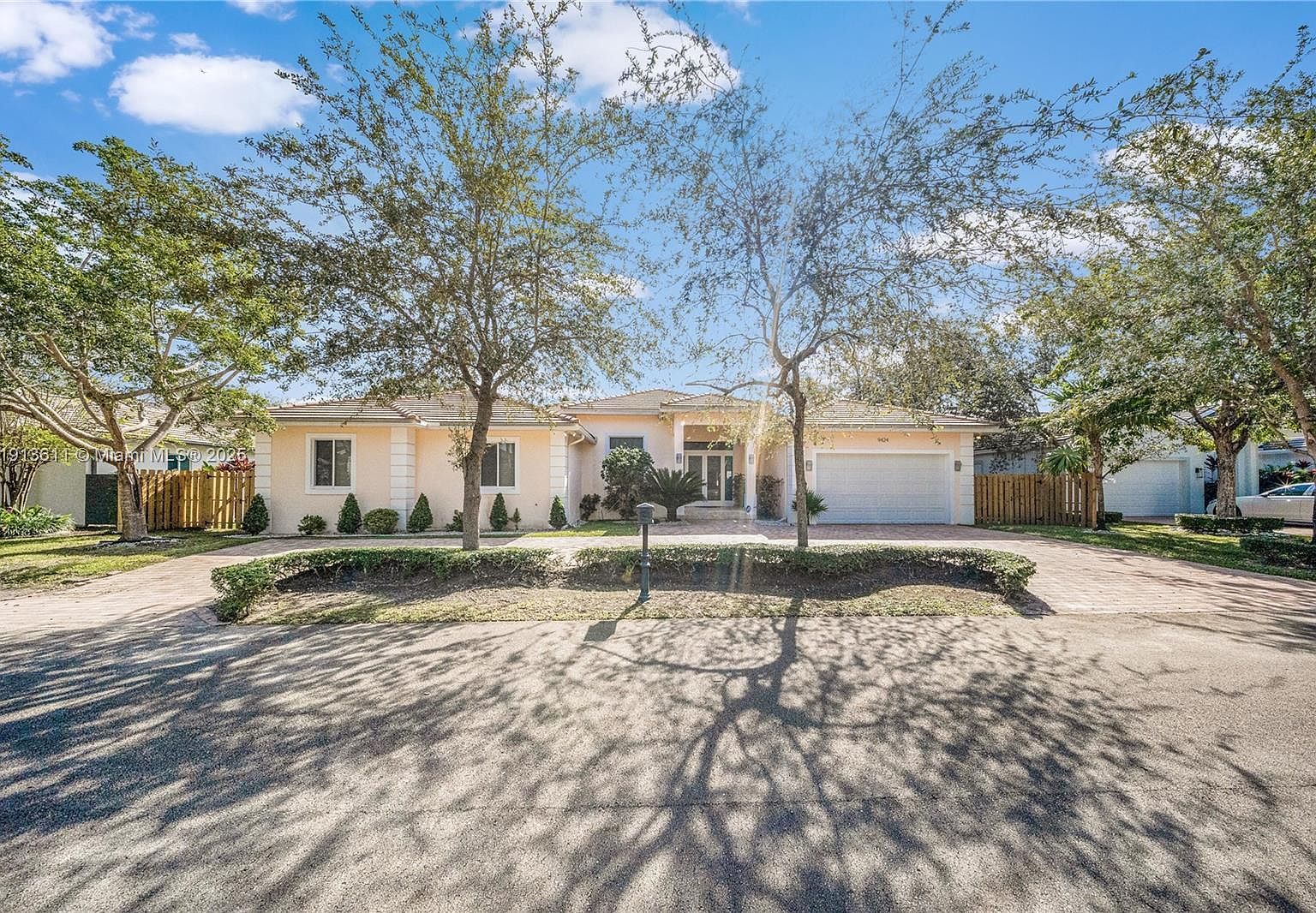 9424 SW 123rd Ter Miami, FL 33176 - Thumbnail 2