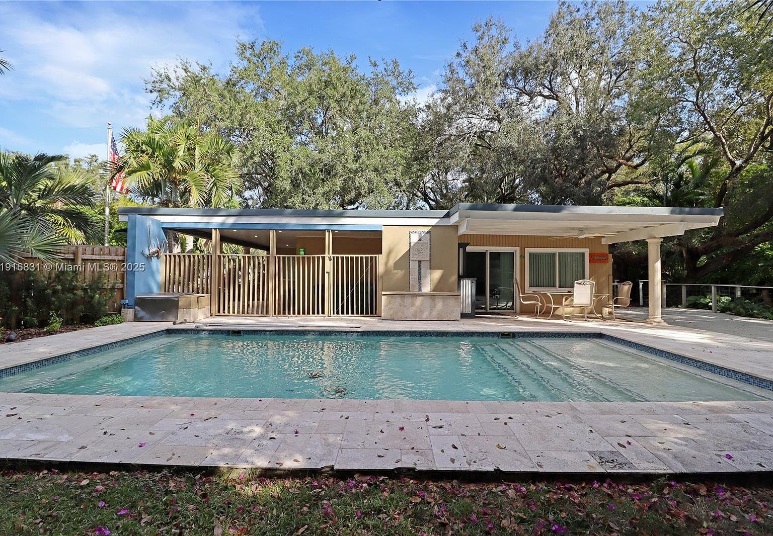 8030 SW 96th St Miami, FL 33156 - Thumbnail 2