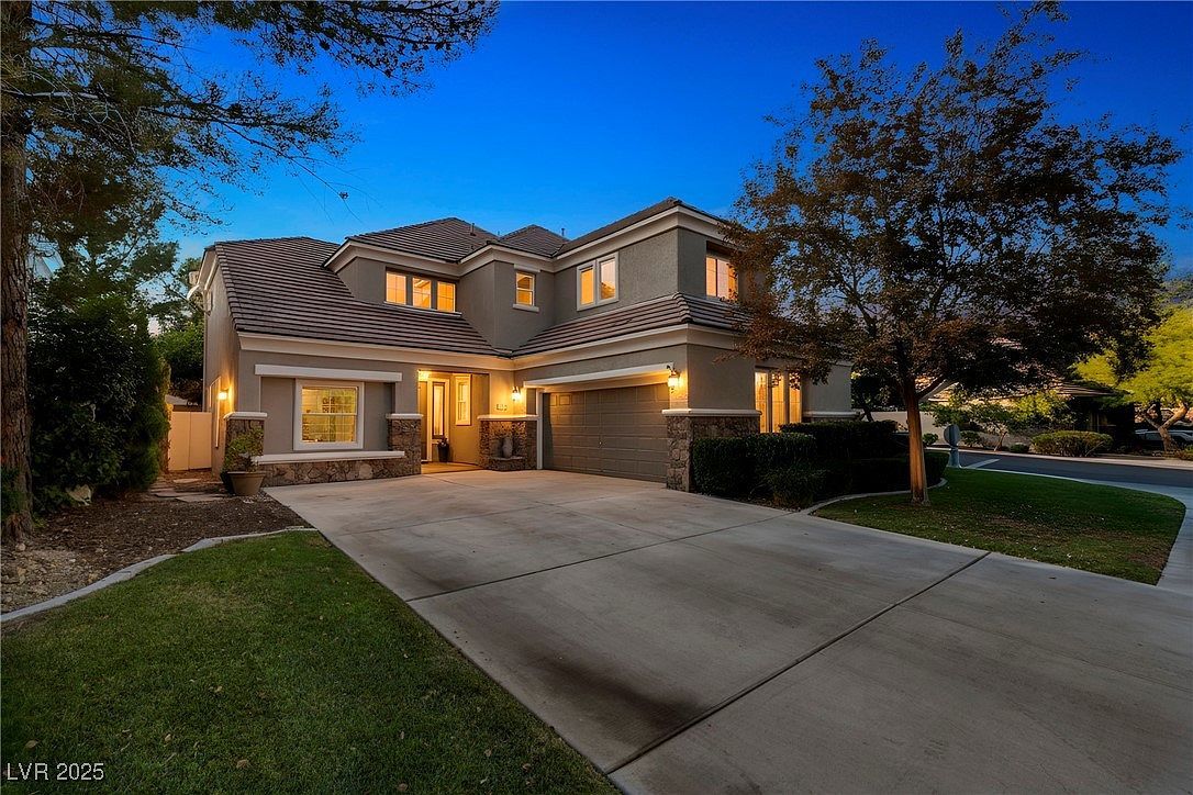 1001 Meadowleah St Las Vegas, NV 89145 - Thumbnail 2