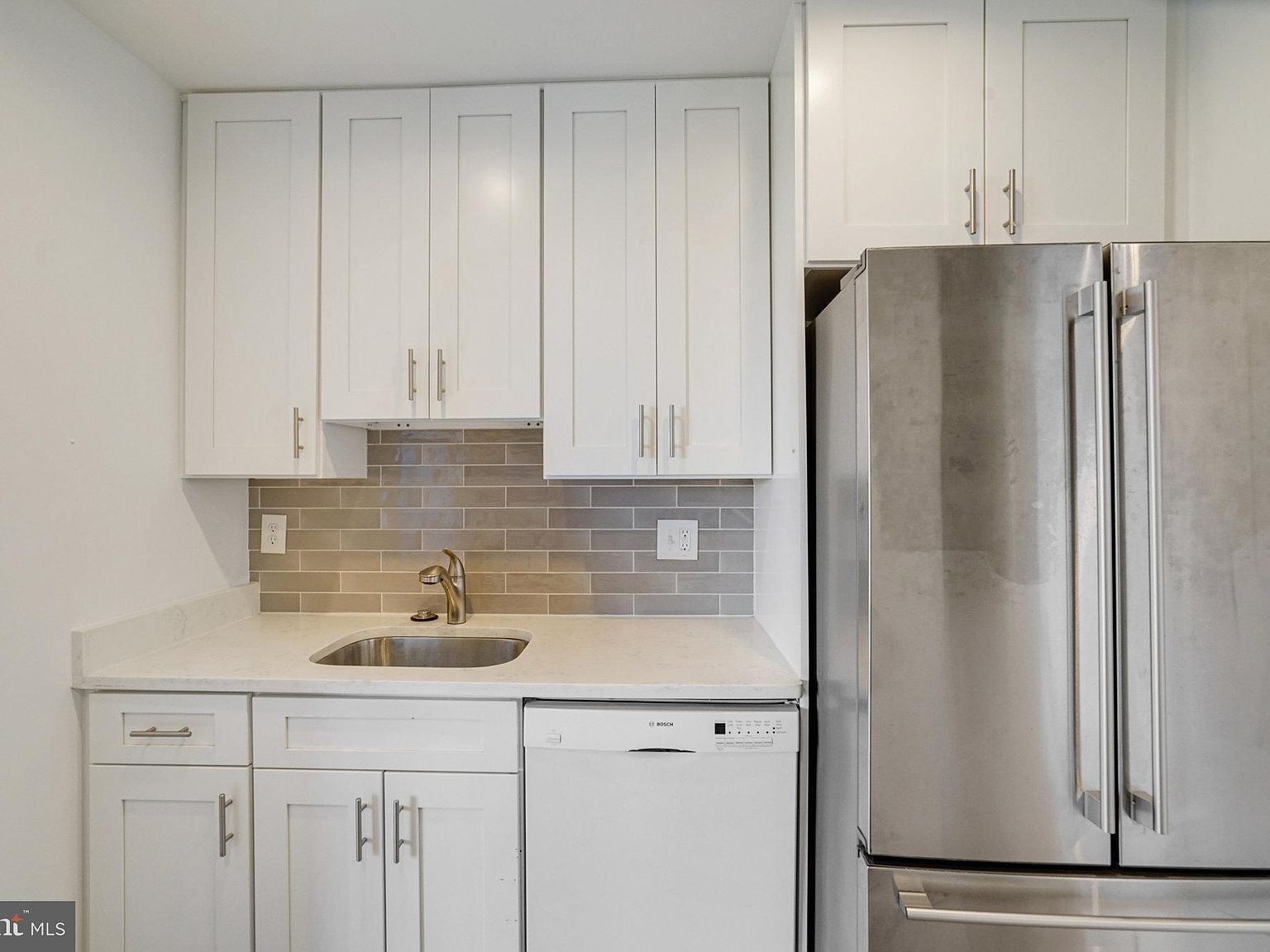 3245 Rio Dr APT 901 Falls Church, VA 22041 - Thumbnail 2