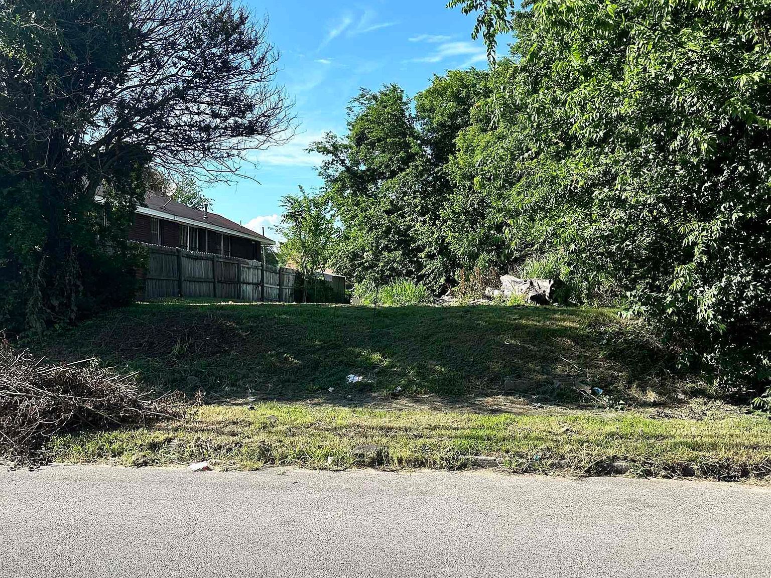 1676 Walker Ave Memphis, TN 38114  | Land/Lot