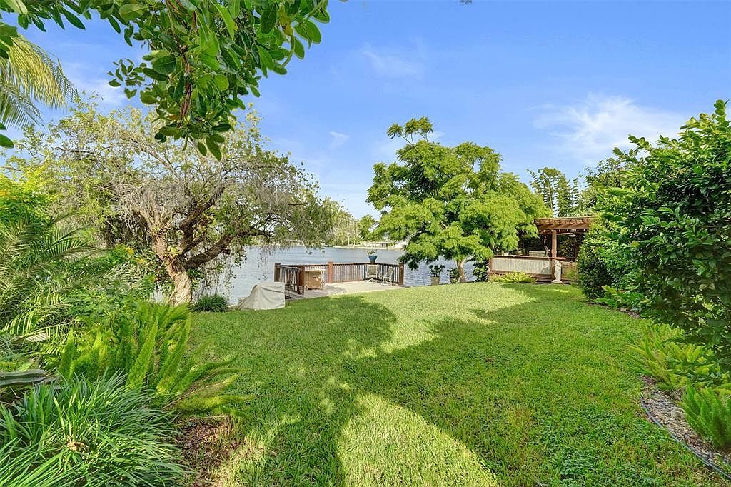 4221 NE 16th Ave Oakland Park, FL 33334 - Thumbnail 2