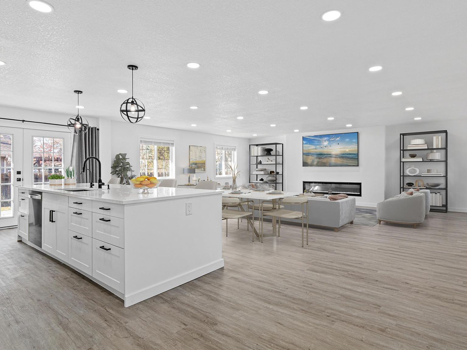 8011 Elbe St Lino Lakes, MN 55014 - Thumbnail 2