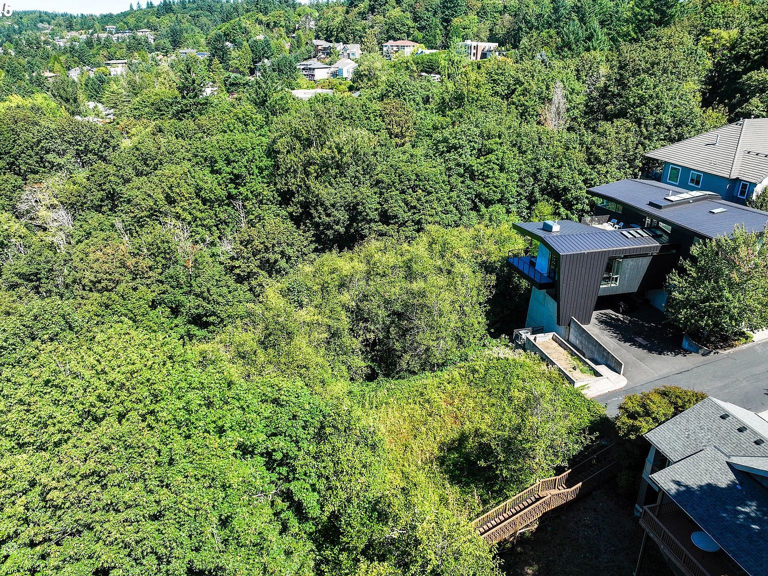 8049 NW Prominence Ct Portland, OR 97229 - Thumbnail 2