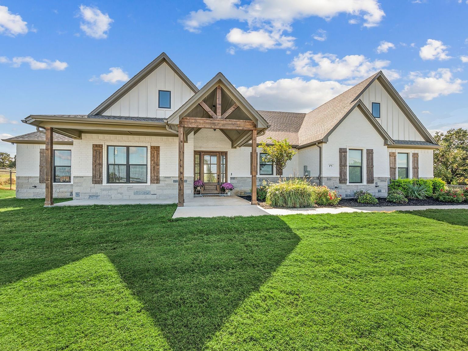 175 County Road 1109 Decatur, TX 76234 - Thumbnail 2