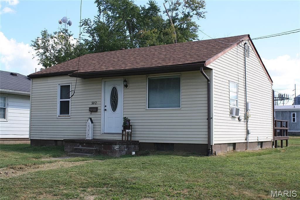 502 Snedeker St Jerseyville, IL 62052 - Thumbnail 2