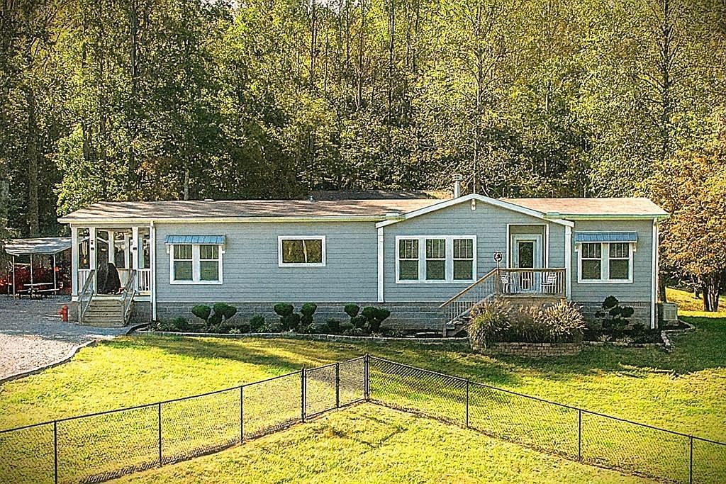 3524 Griffintown Rd Sparta, TN 38583 - Thumbnail 2