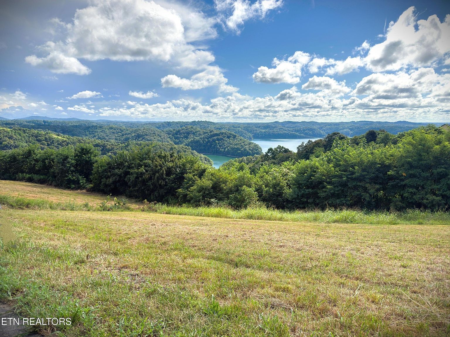 30 Bass Rd Hilham, TN 38568 - Thumbnail 2