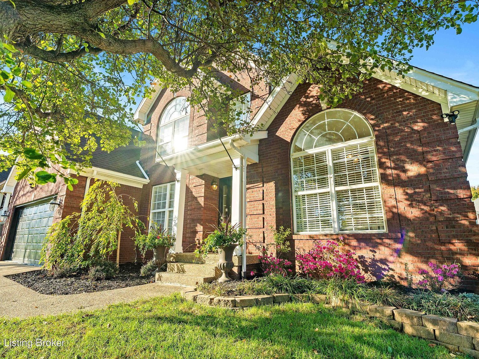 1220 Williams Ridge Rd Middletown, KY 40243 - Thumbnail 2