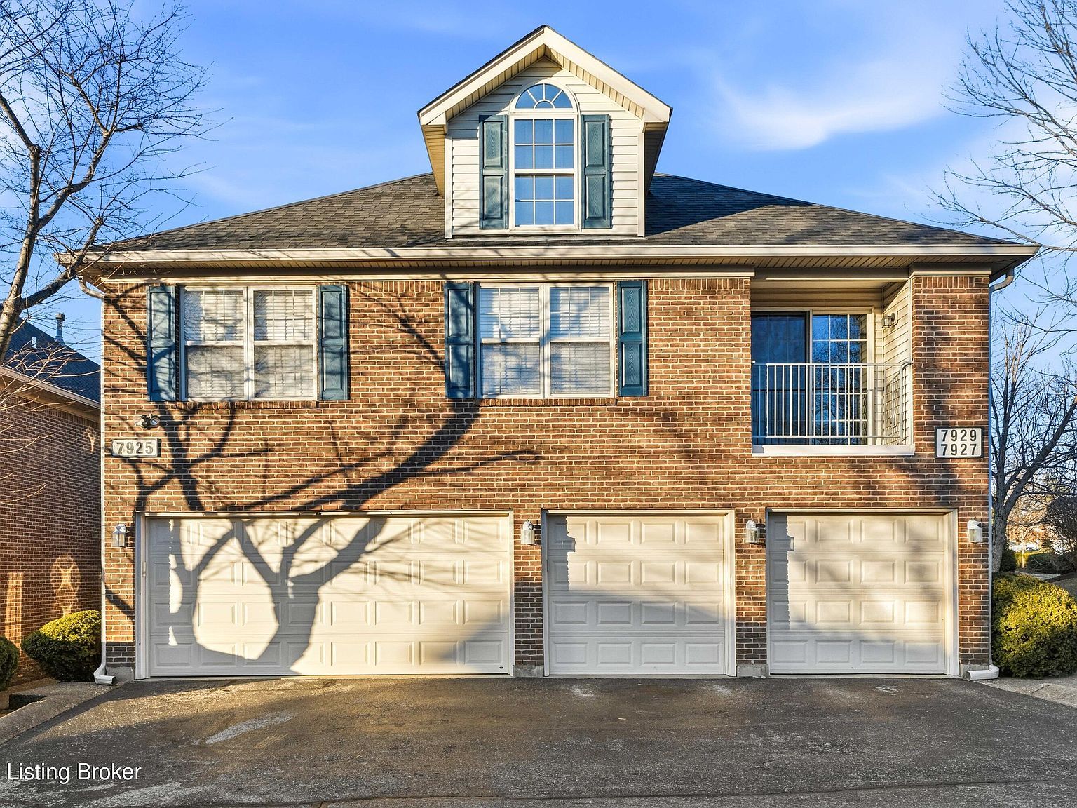 7927 Grand Cascade Dr Louisville, KY 40228 - Thumbnail 2