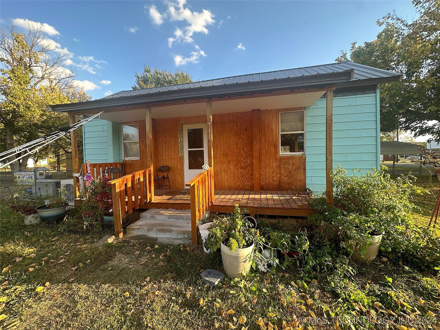 711 N 1st St Quinton, OK 74561 - Thumbnail 2