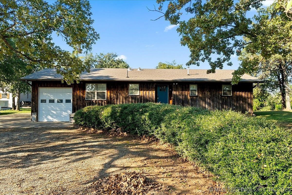 1614 Sherwood Rd Eufaula, OK 74432 - Thumbnail 2