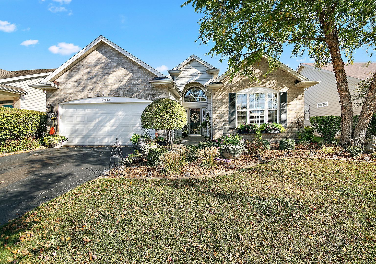 17053 Mendota Dr Lockport, IL 60441 - Thumbnail 2