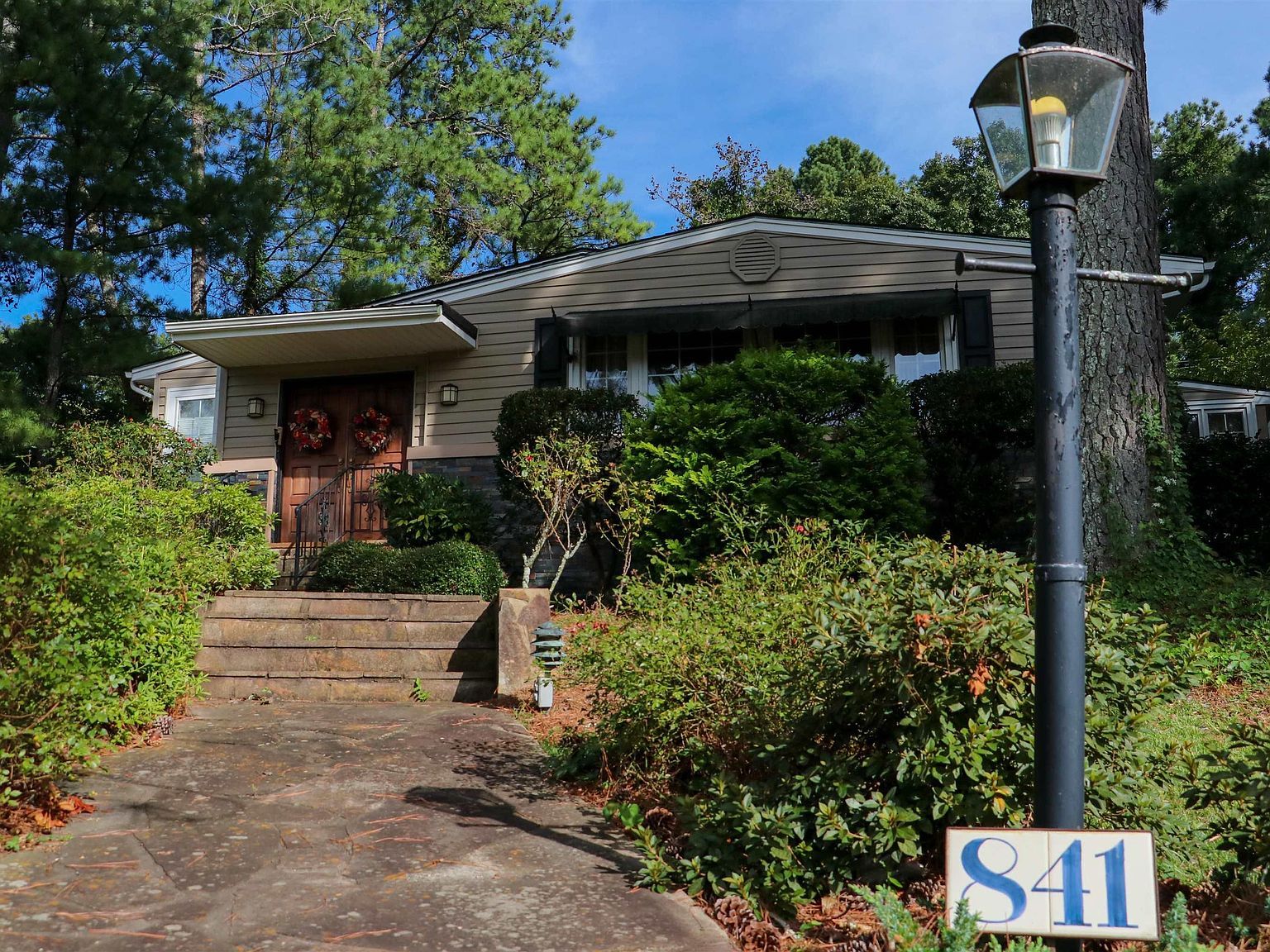 841 Coleman Dr Anniston, AL 36207 - Thumbnail 2