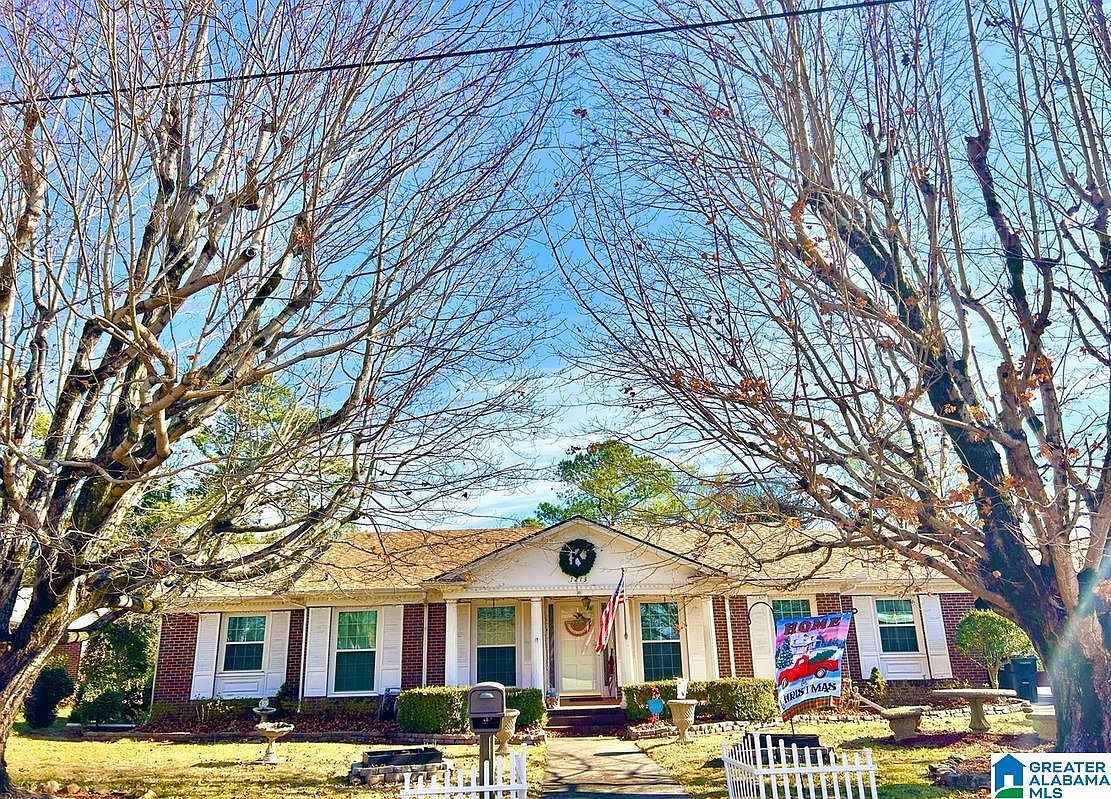 1213 Vine St Anniston, AL 36207 - Thumbnail 2