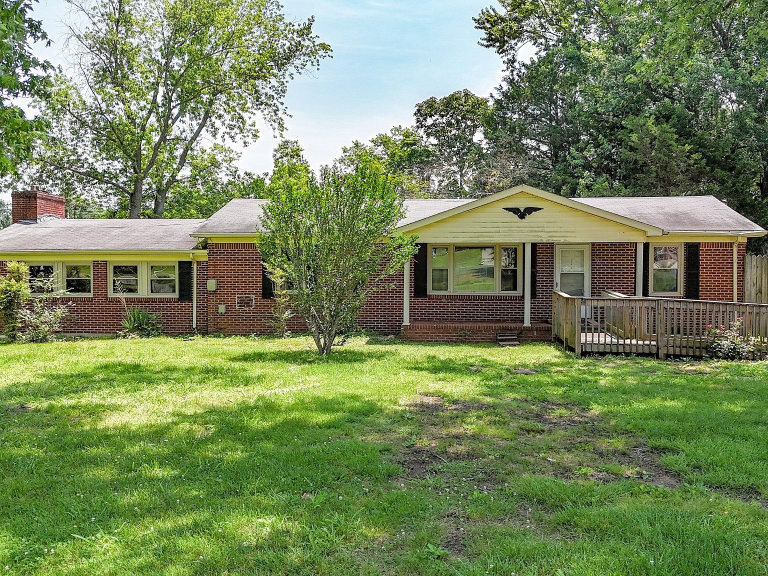 401 Clark Blvd McMinnville, TN 37110 - Thumbnail 2