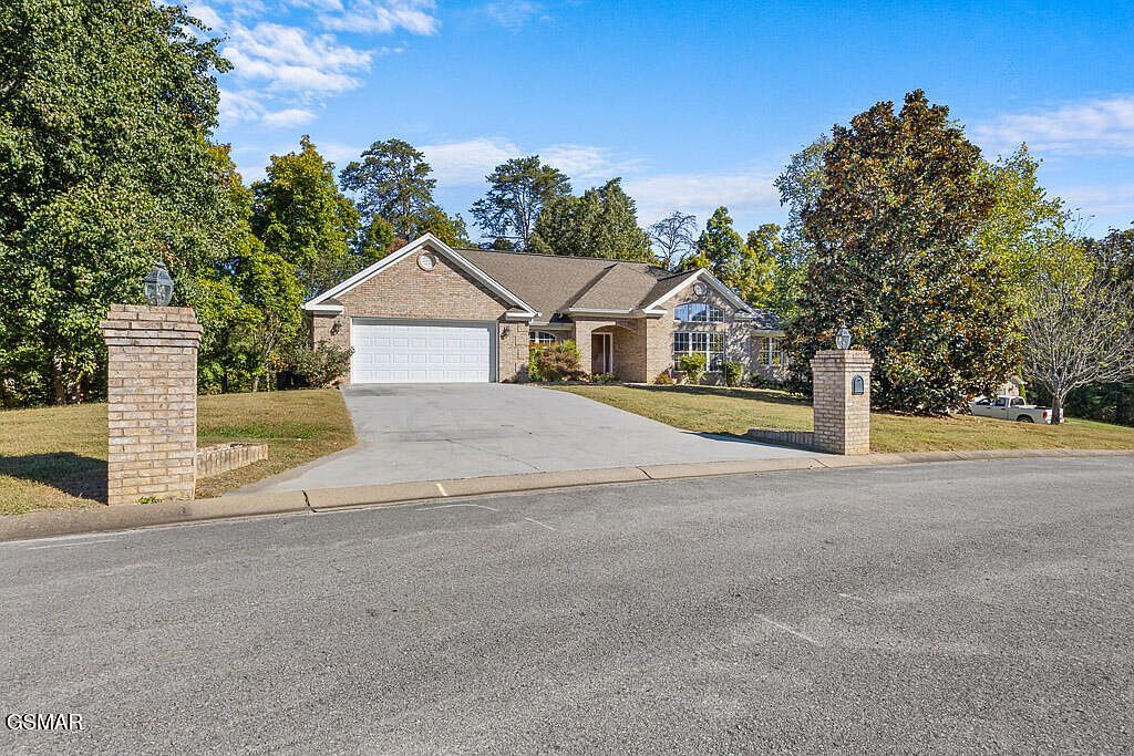 140 Gallahad Ct Sevierville, TN 37876 - Thumbnail 2