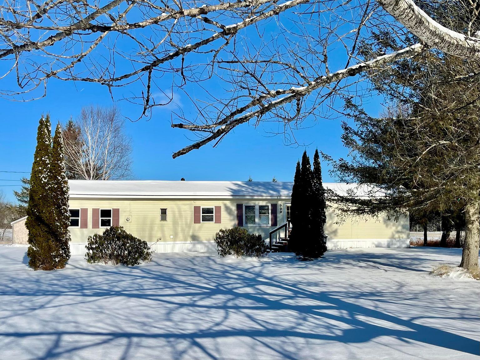 999 Fuller Rd Hermon, ME 04401 - Thumbnail 2