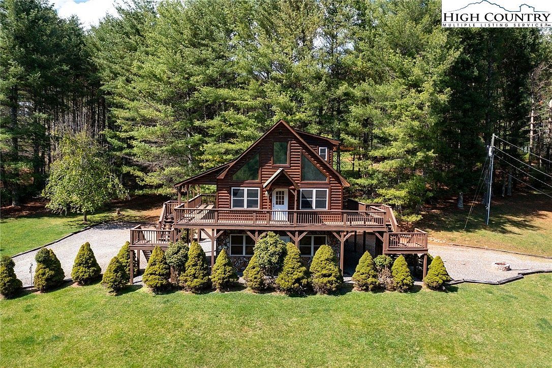 11 Lucky Lakes Dr Grassy Creek, NC 28631 - Thumbnail 2