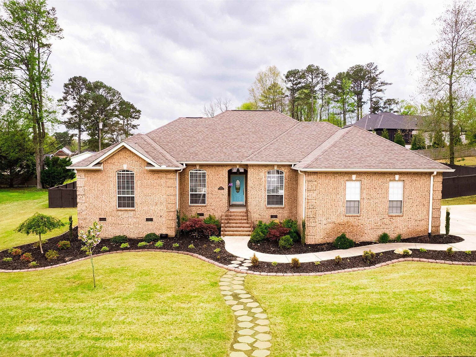 904 Skypark Rd Florence, AL 35634 - Thumbnail 2