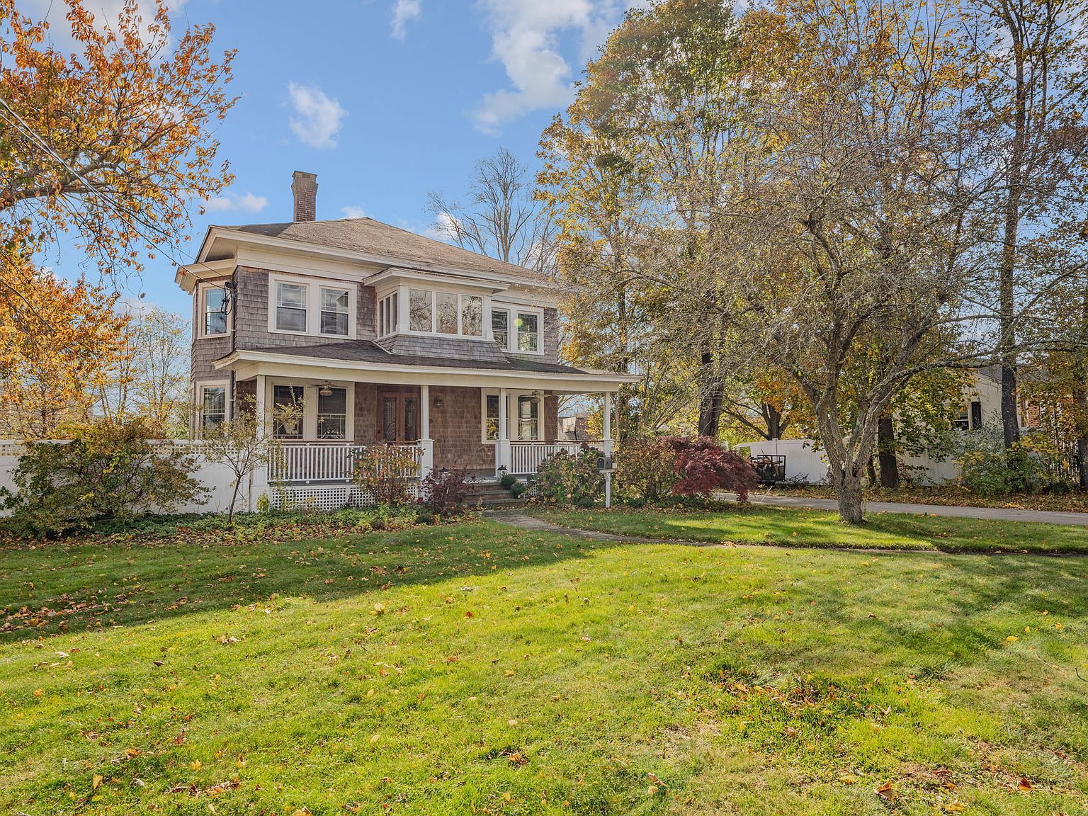 26 College St Old Saybrook, CT 06475 - Thumbnail 2