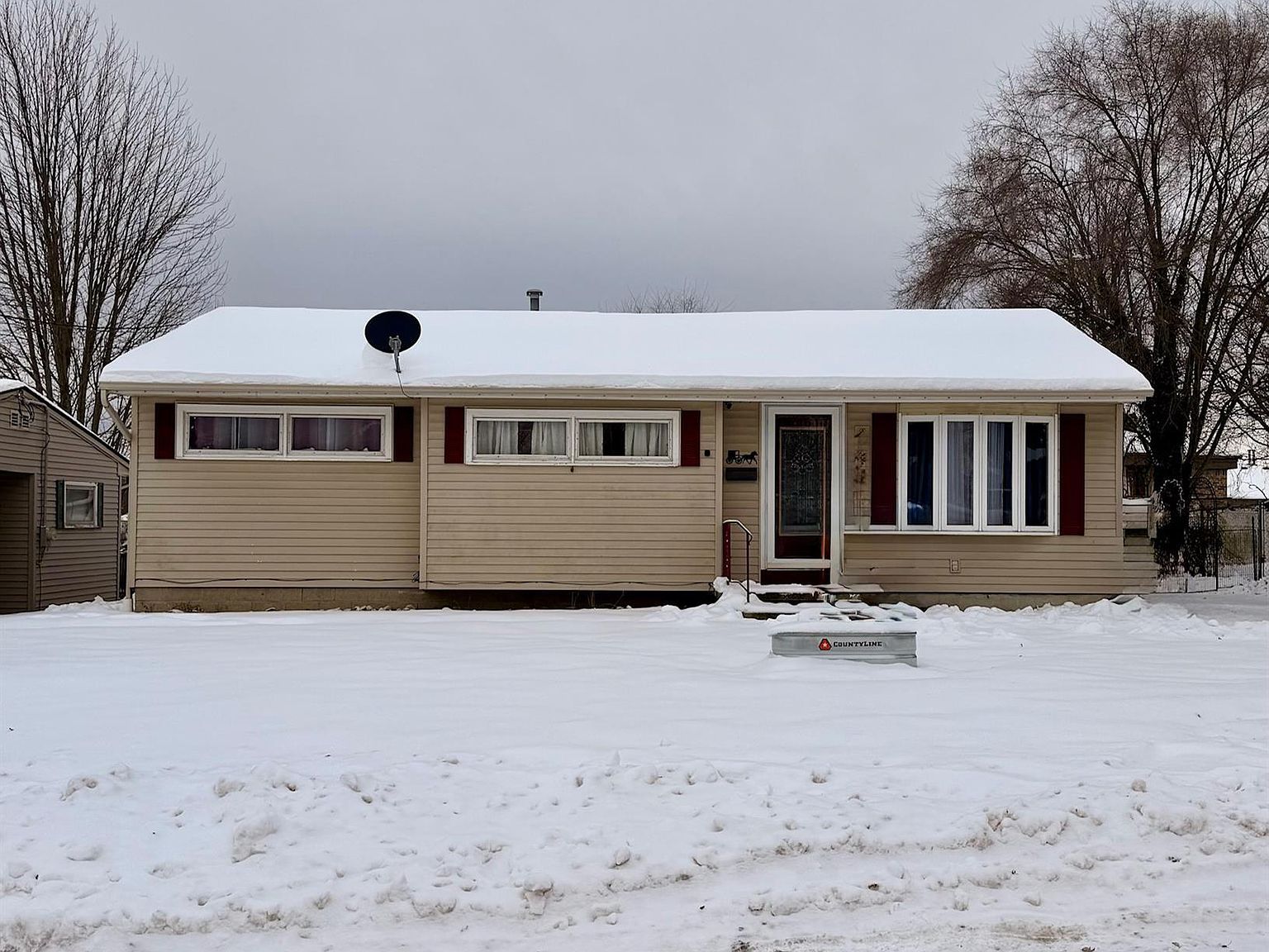 766 Louisa St Mount Morris, MI 48458 - Thumbnail 2