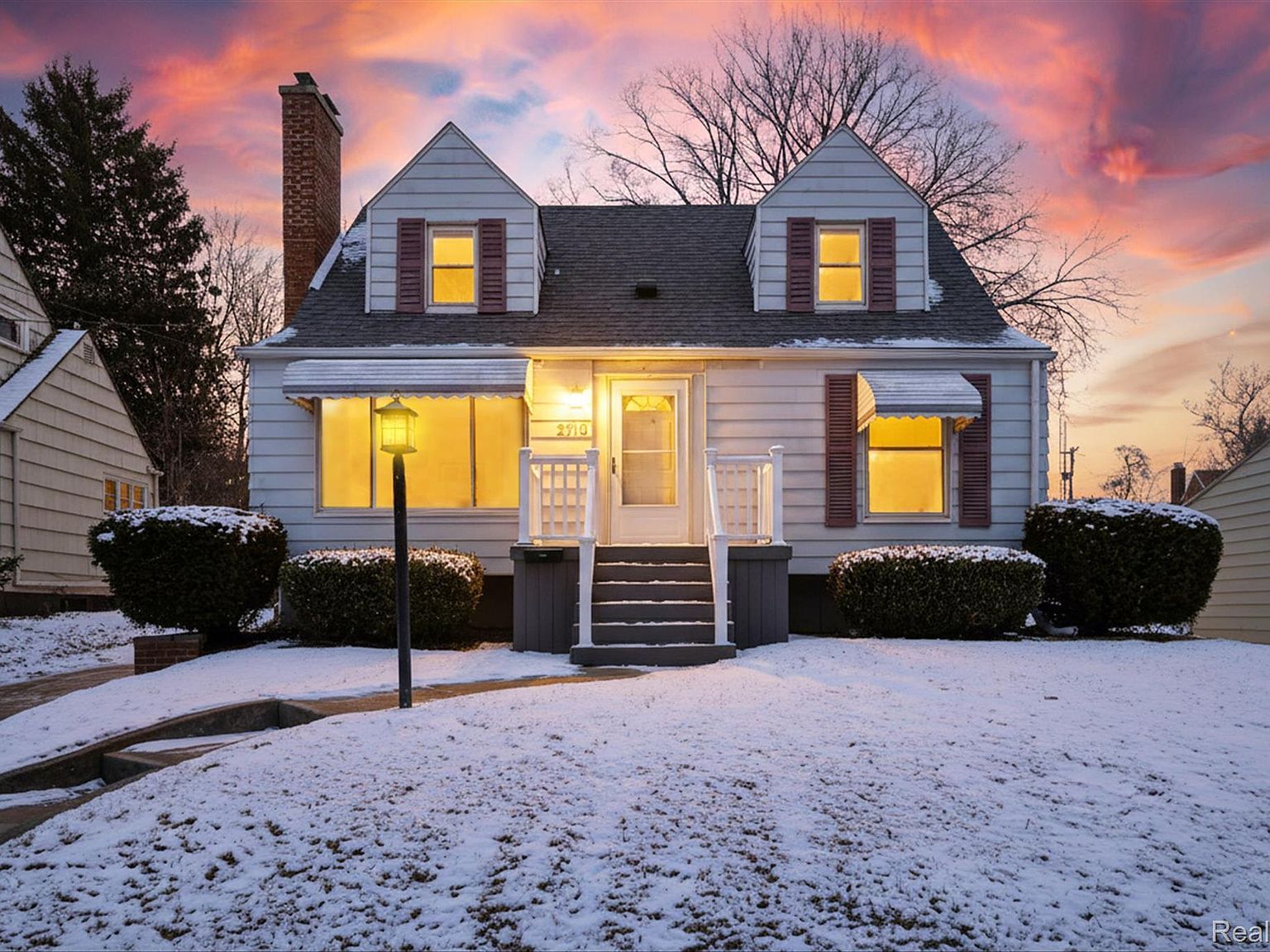 2710 Mansfield Ave Flint, MI 48503 - Thumbnail 2