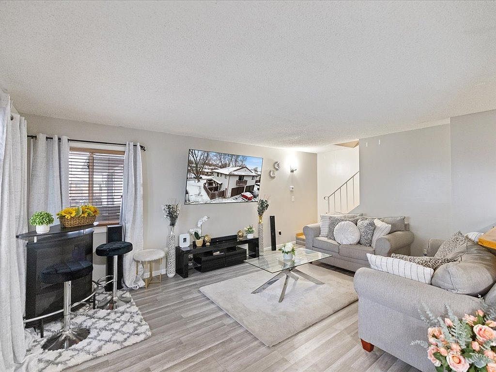 6342 84th Ct N Brooklyn Park, MN 55445 - Thumbnail 2