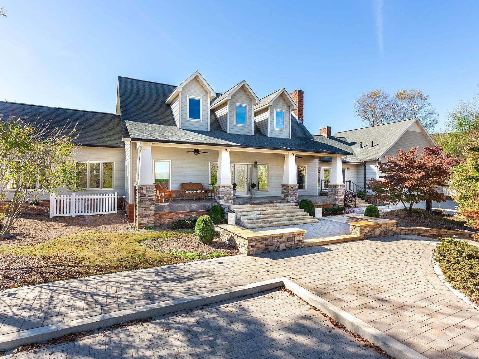 1001 Kingsway Dr Anniston, AL 36207 - Thumbnail 2