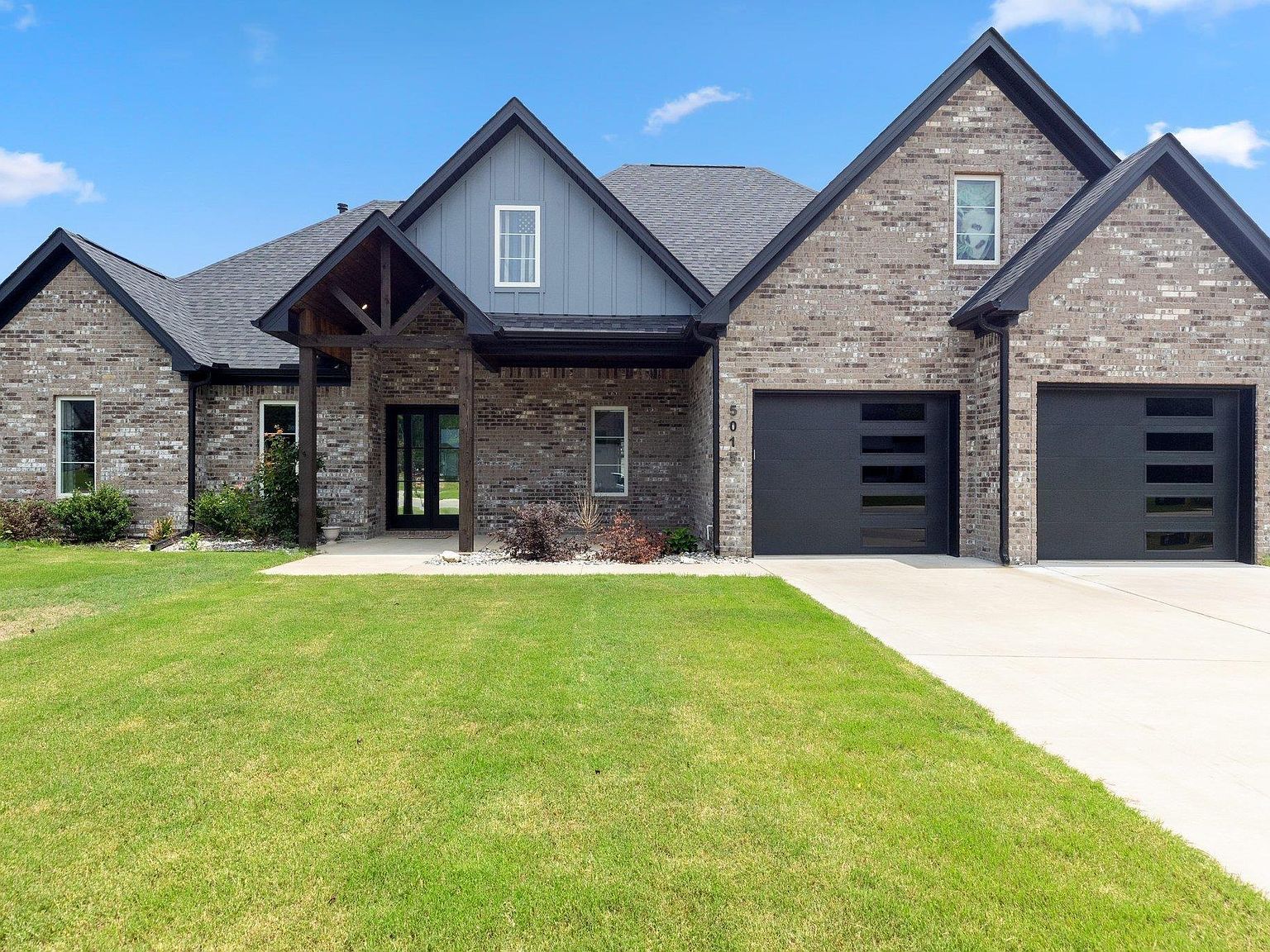 5015 Castaway Bay Dr Benton, AR 72019  | Single Family