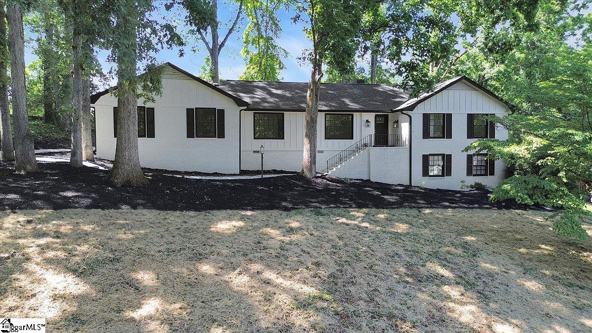 203 Rosebay Dr Greenville, SC 29615 - Thumbnail 2