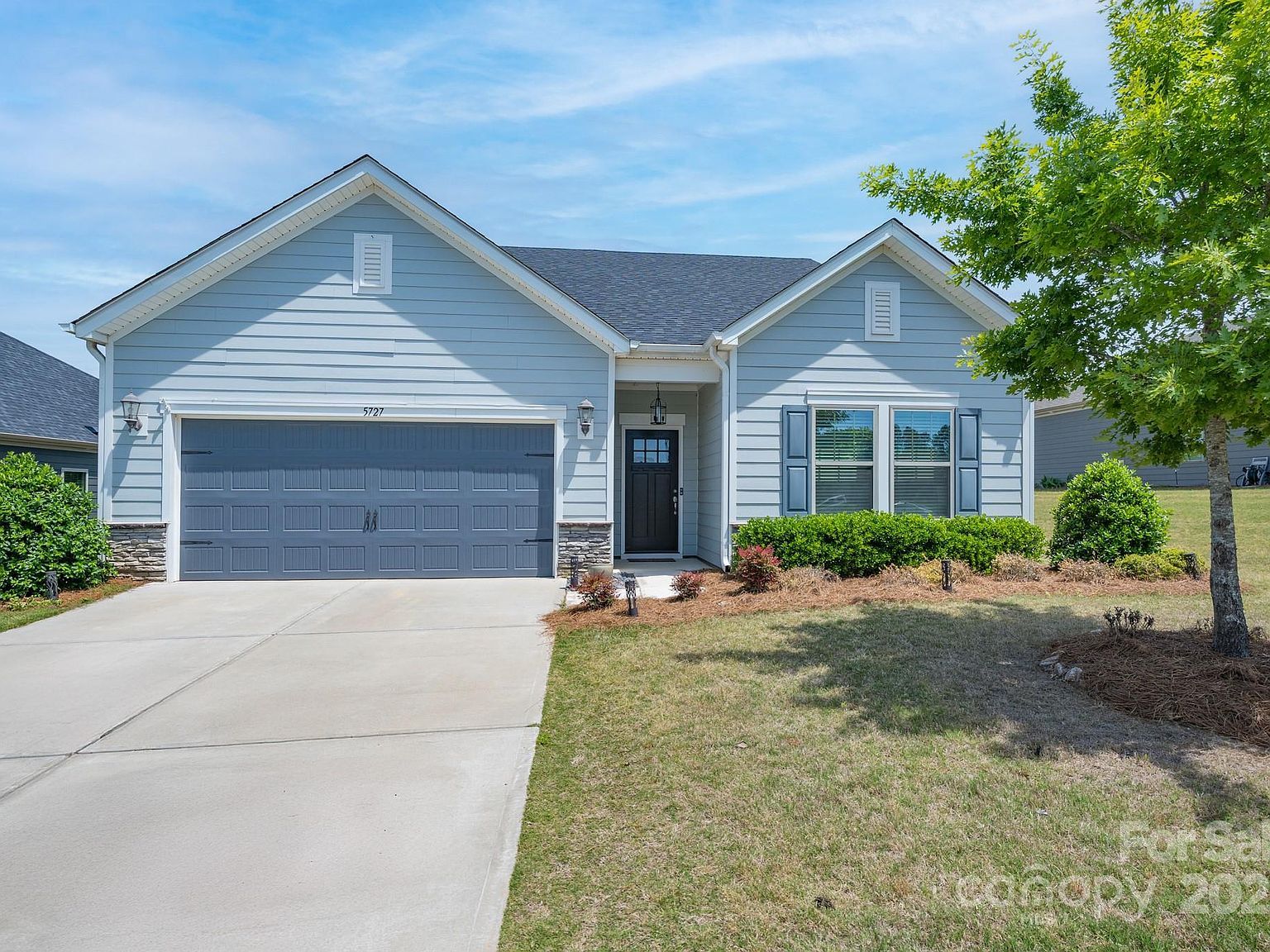 5727 Lavaux Ct Charlotte, NC 28214 - Thumbnail 2