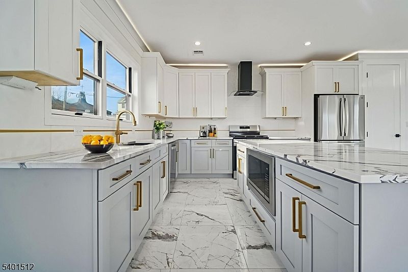 19 Mountain Ave Mahwah, NJ 07430 - Thumbnail 2