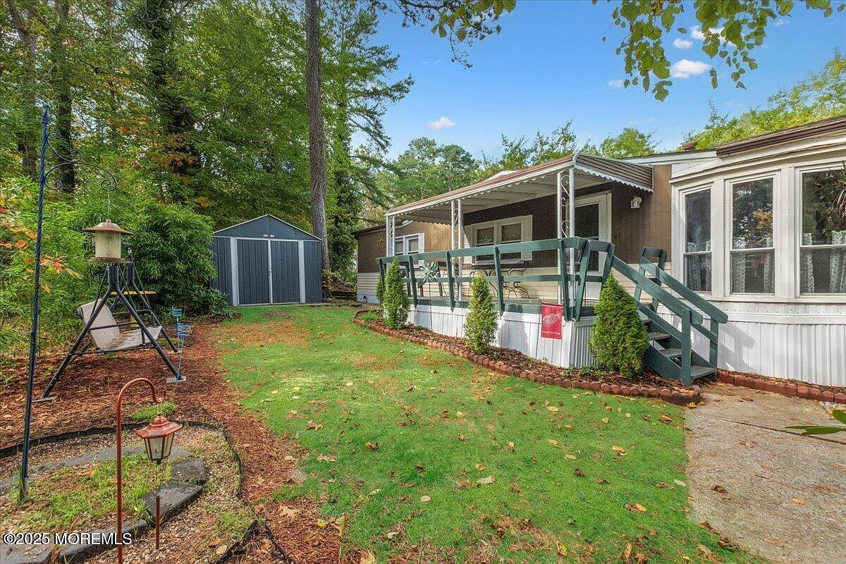 23 Sunflower Dr Jackson, NJ 08527 - Thumbnail 2