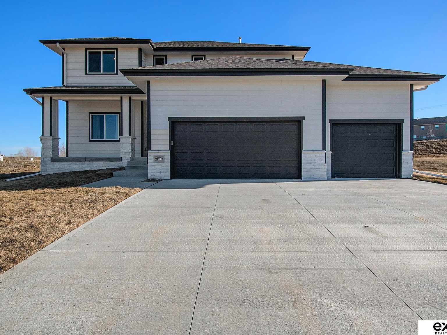 21702 Hampton Dr Gretna, NE 68028 - Thumbnail 2