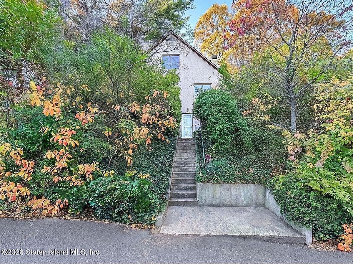 44 Woodside Ave Staten Island, NY 10304 - Thumbnail 2