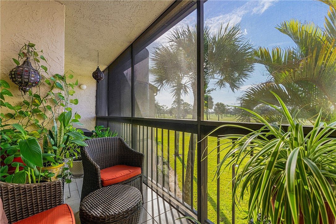 9450 Meadowood Dr APT 202 Fort Pierce, FL 34951  | Condominium