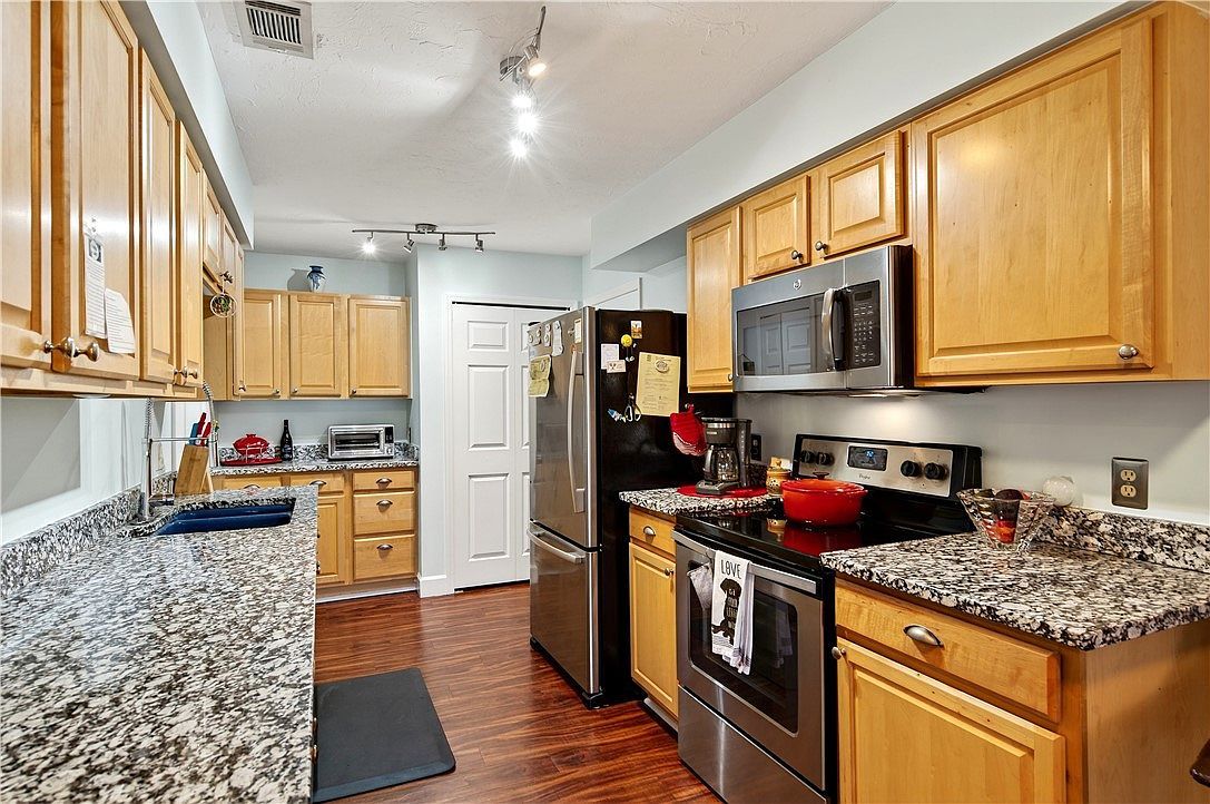 725 Timber Ridge Trl SW APT B Vero Beach, FL 32962  | Condominium