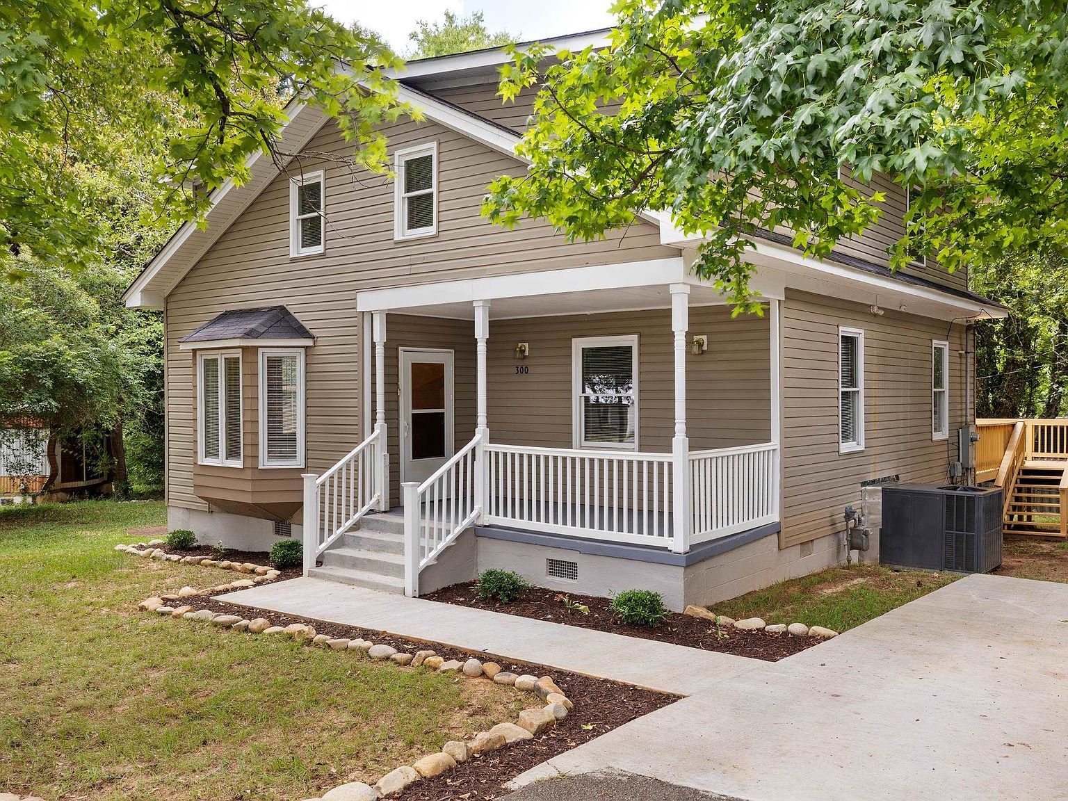 300 Strickland Ave Anderson, SC 29625 - Thumbnail 2