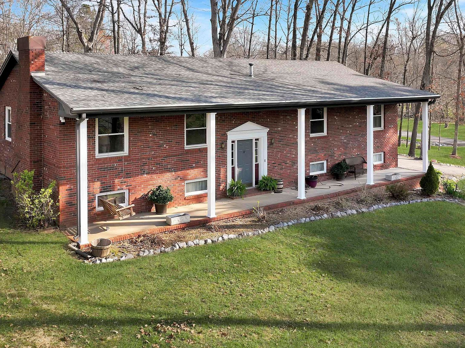 80 Alan A Dale Dr Murray, KY 42071 - Thumbnail 2