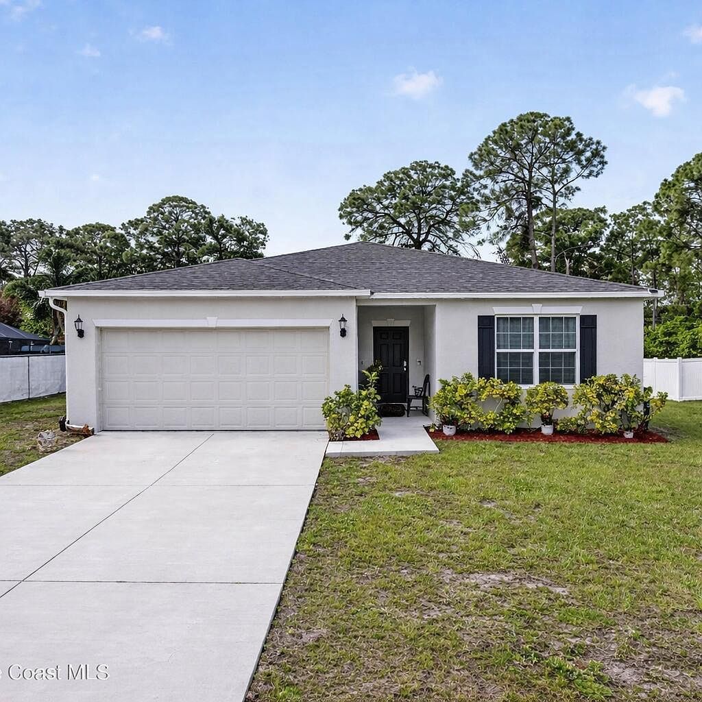 180 Dolphin St SE Palm Bay, FL 32909, 32909