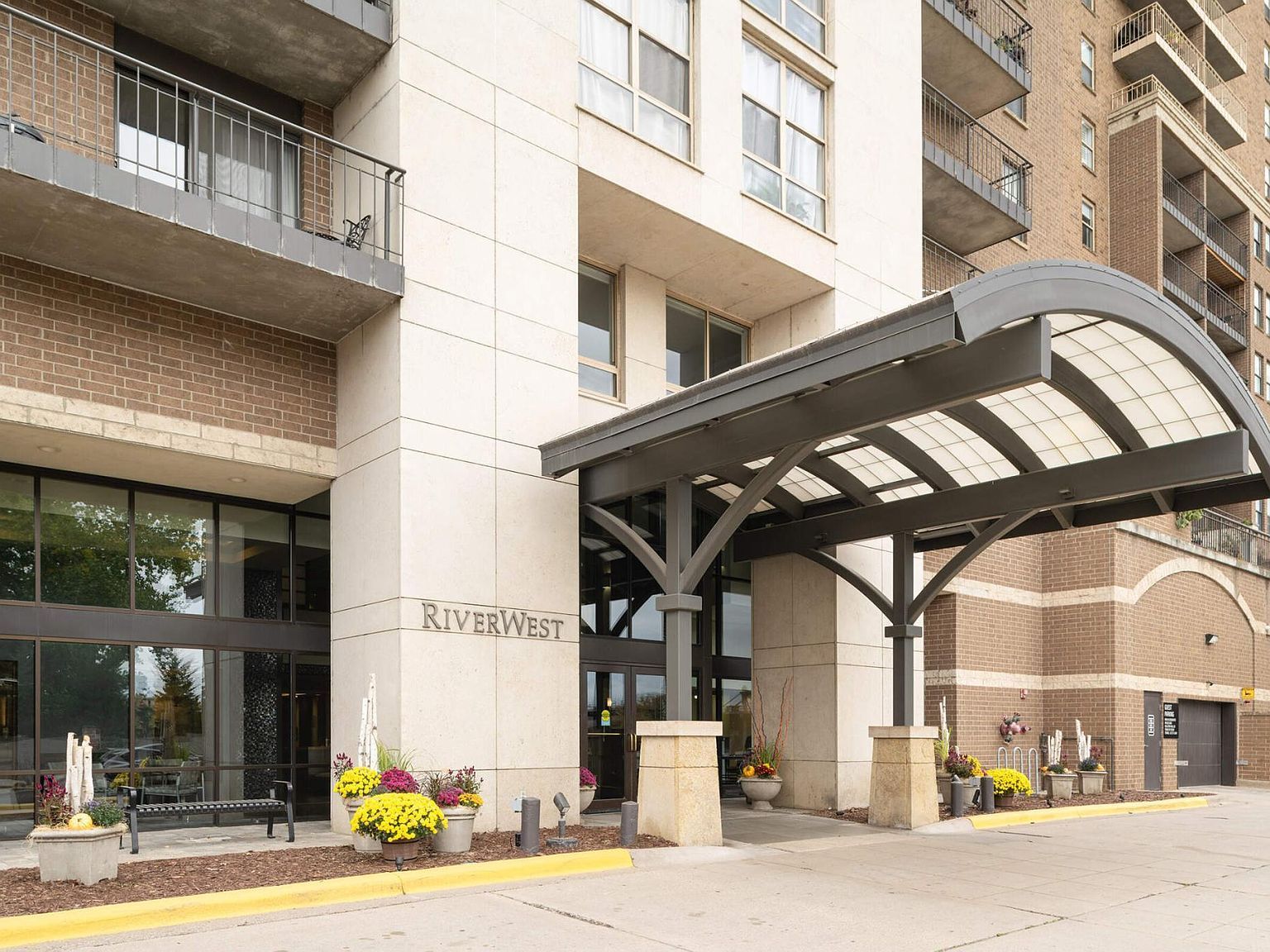 401 S 1st St UNIT 1116 Minneapolis, MN 55401 - Thumbnail 2