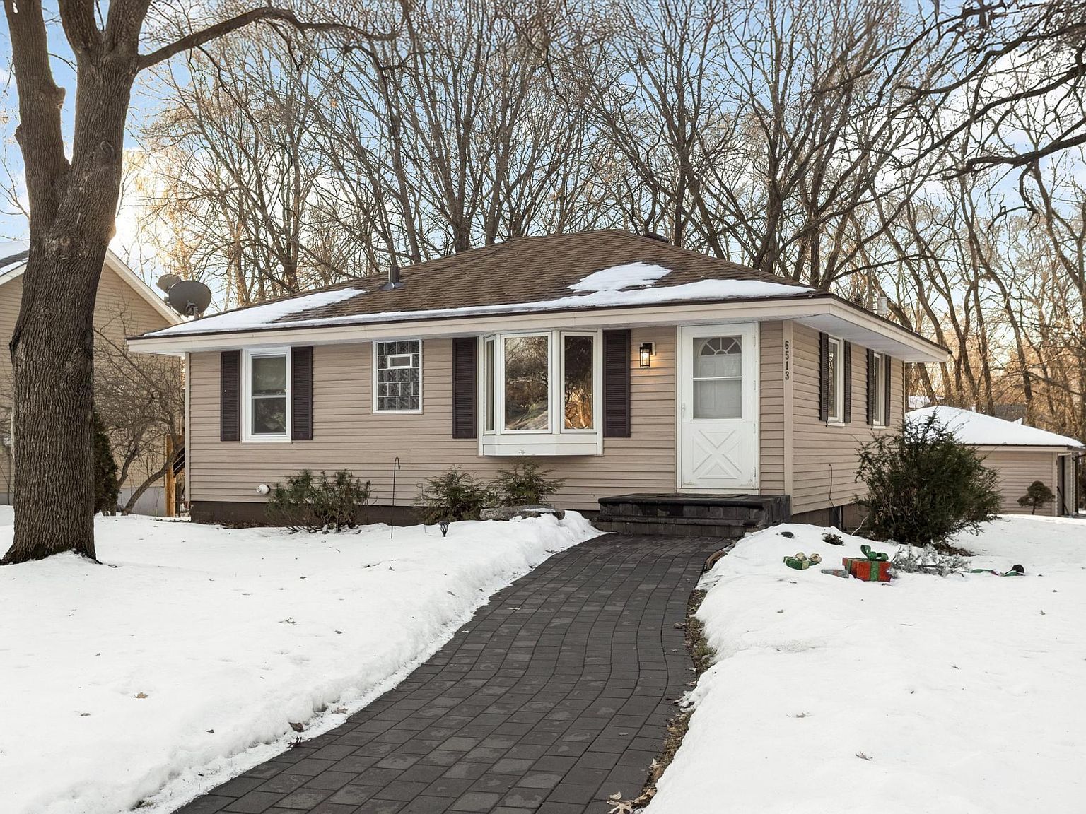 6513 Delaney Ave Inver Grove Heights, MN 55076 - Thumbnail 2