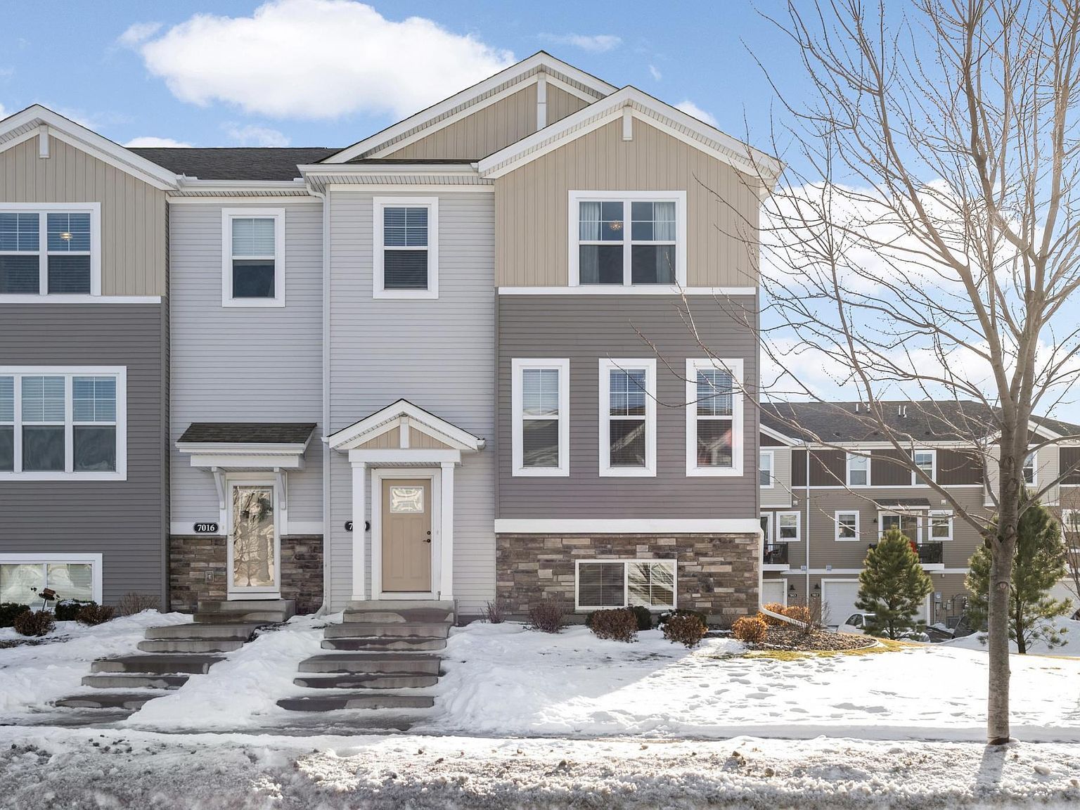 7020 Huckleberry Dr Excelsior, MN 55331 - Thumbnail 2