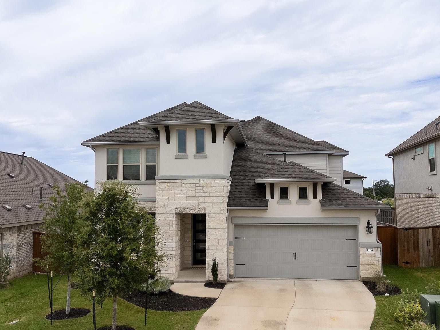 1104 Lickety Ln Georgetown, TX 78633 - Thumbnail 2