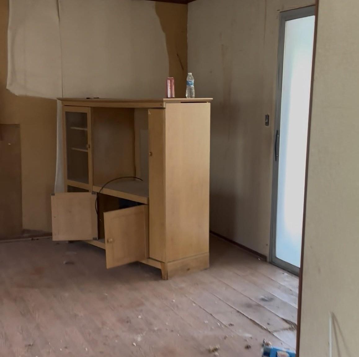 108 E Ward St Petrolia, TX 76377 - Thumbnail 2