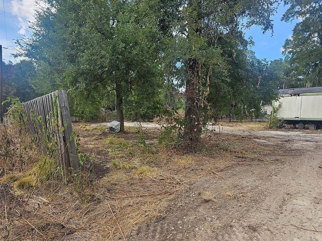 178 Forrest Lawn Wharton, TX 77488 - Thumbnail 2