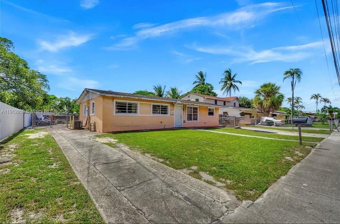 17210 NW 47th Ave Opa Locka, FL 33055 - Thumbnail 2