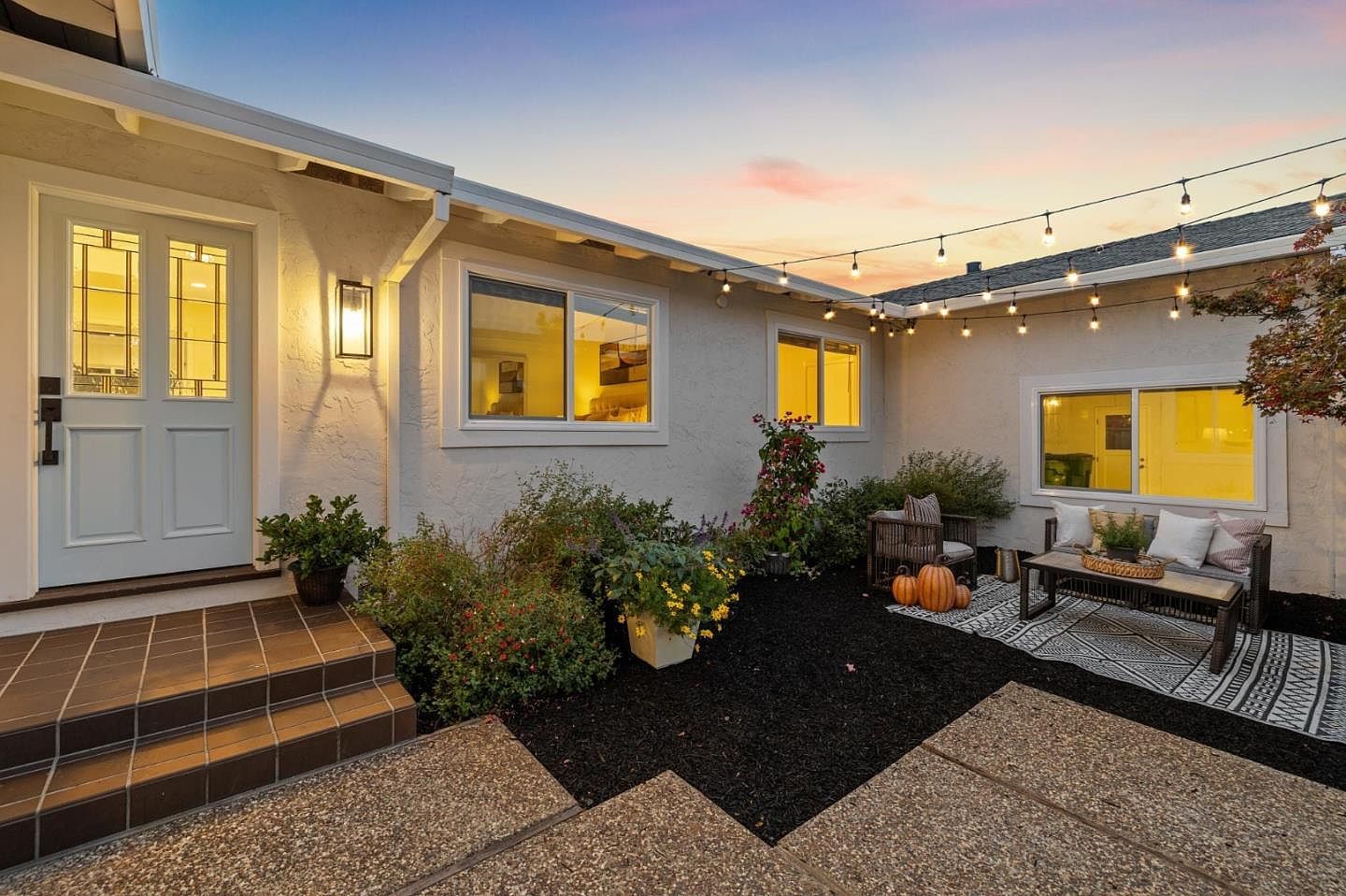 13755 Dolphin Dr Saratoga, CA 95070 - Thumbnail 2