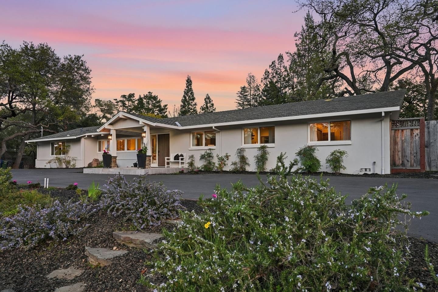 13525 Surrey Ln Saratoga, CA 95070 - Thumbnail 2